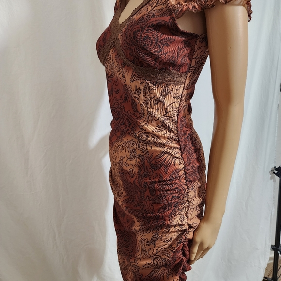 NWOT ROMWE DRESS - Picture 2 of 5